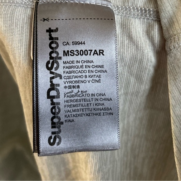 Superdry t-shirt - Picture 9 of 9